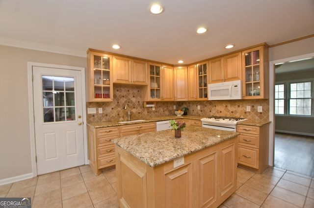 2065 Renault Lane, Atlanta, GA 30345