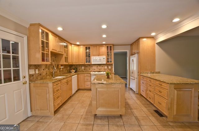 2065 Renault Lane, Atlanta, GA 30345