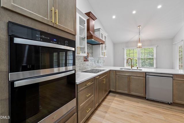 1201 Deptford Court, Raleigh, NC 27609