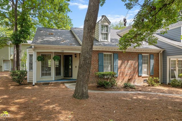 1201 Deptford Court, Raleigh, NC 27609