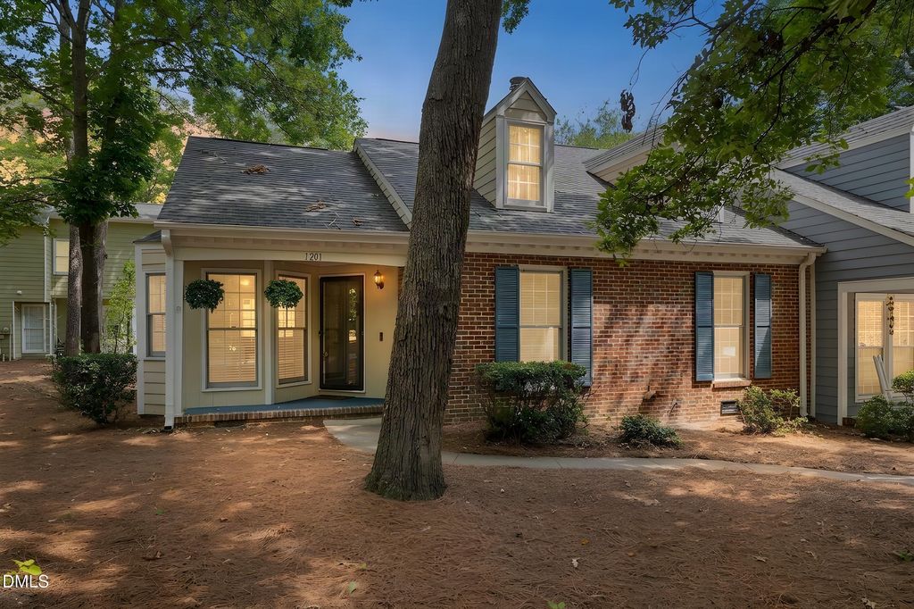 1201 Deptford Court, Raleigh, NC 27609