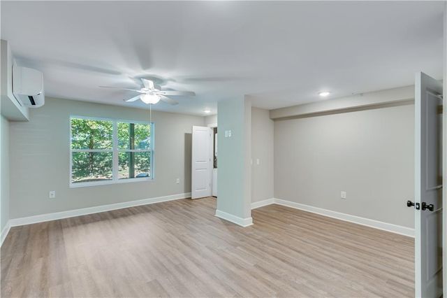 710 Jesse Jewell SE Parkways 105, Gainesville, GA 30501