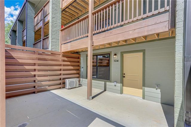 710 Jesse Jewell SE Parkways 105, Gainesville, GA 30501