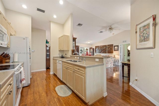 1197 April Ave, La Belle, FL 33935