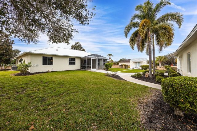 1197 April Ave, La Belle, FL 33935