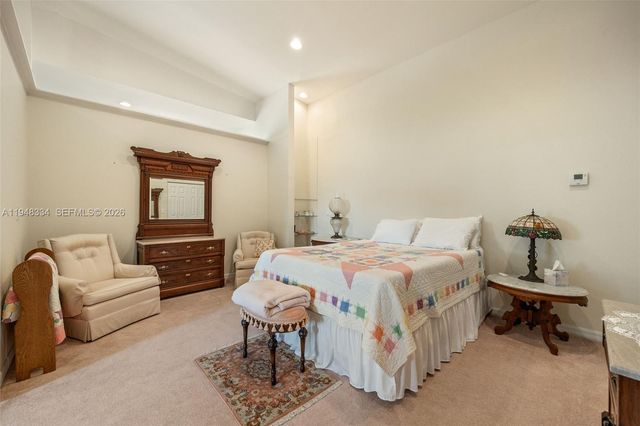 1197 April Ave, La Belle, FL 33935