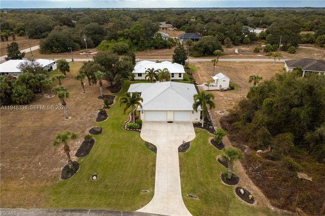1197 April Ave, La Belle, FL 33935
