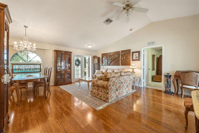 1197 April Ave, La Belle, FL 33935