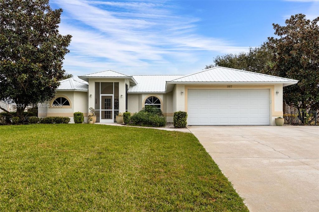 1197 April Ave, La Belle, FL 33935