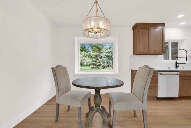 3285 Wetzel LANE, Brookfield, WI 53005