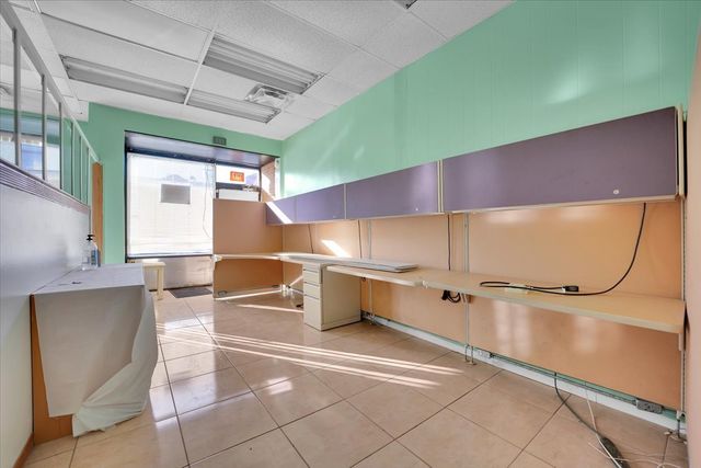 3839 N Kedzie Avenue, Chicago, IL 60618