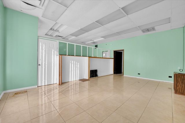 3839 N Kedzie Avenue, Chicago, IL 60618