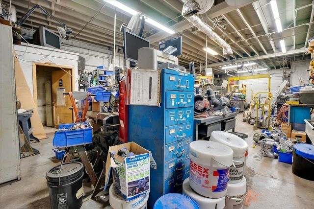 3839 N Kedzie Avenue, Chicago, IL 60618