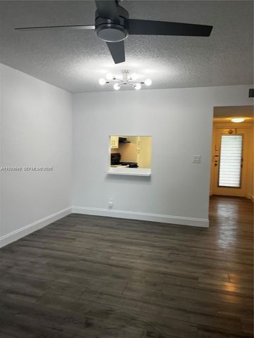8301 Sands Point Boulevard S206, Tamarac, FL 33321