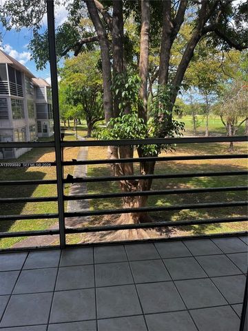 8301 Sands Point Boulevard S206, Tamarac, FL 33321