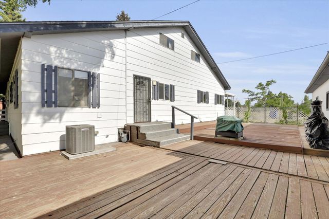 403 N JEFFERSON St, Medical Lake, WA 99022