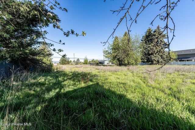 10490 N Government Way, Hayden, ID 83835