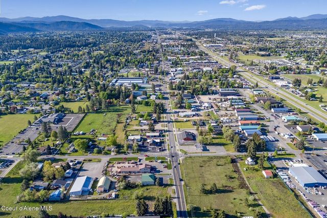 10490 N Government Way, Hayden, ID 83835
