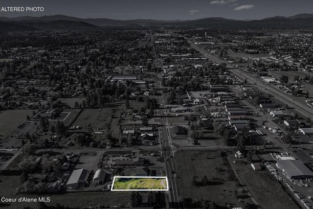 10490 N Government Way, Hayden, ID 83835