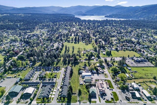 10490 N Government Way, Hayden, ID 83835