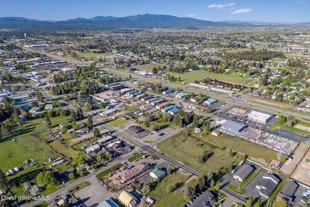 10490 N Government Way, Hayden, ID 83835