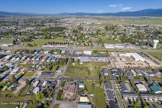 10490 N Government Way, Hayden, ID 83835