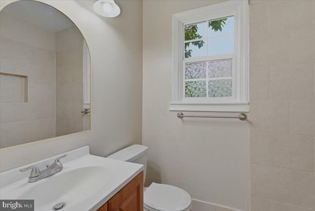 2716 SCHOOLEY DR, Alexandria, VA 22306