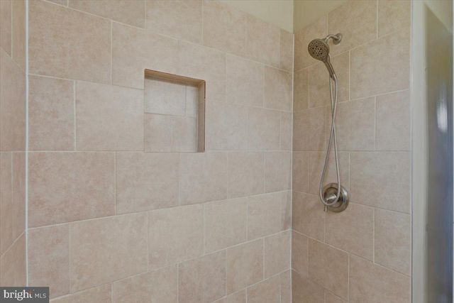 2716 SCHOOLEY DR, Alexandria, VA 22306