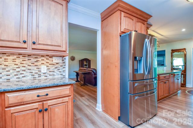 127 Fairway Drive, Mooresville, NC 28117