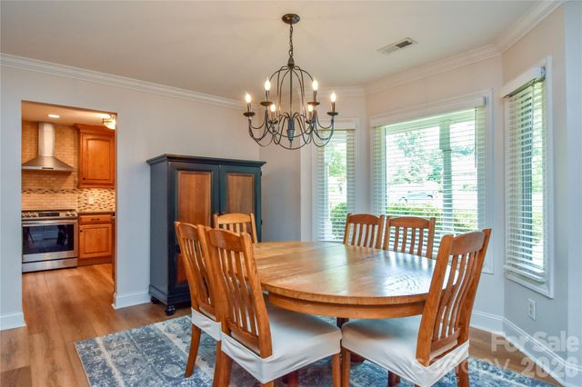 127 Fairway Drive, Mooresville, NC 28117