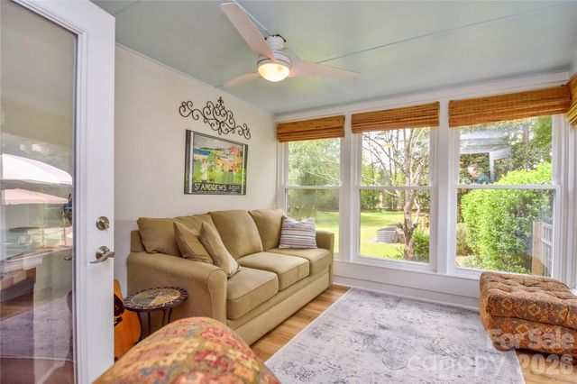 127 Fairway Drive, Mooresville, NC 28117