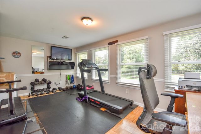 127 Fairway Drive, Mooresville, NC 28117