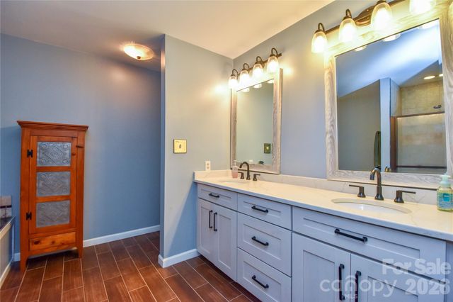 127 Fairway Drive, Mooresville, NC 28117