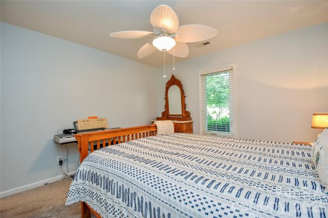 127 Fairway Drive, Mooresville, NC 28117