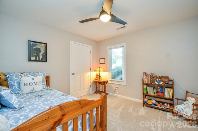 127 Fairway Drive, Mooresville, NC 28117