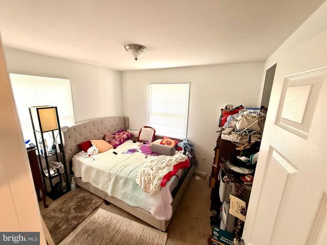 11713 BRADLEY FOREST RD, Manassas, VA 20112