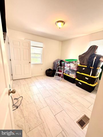 11713 BRADLEY FOREST RD, Manassas, VA 20112