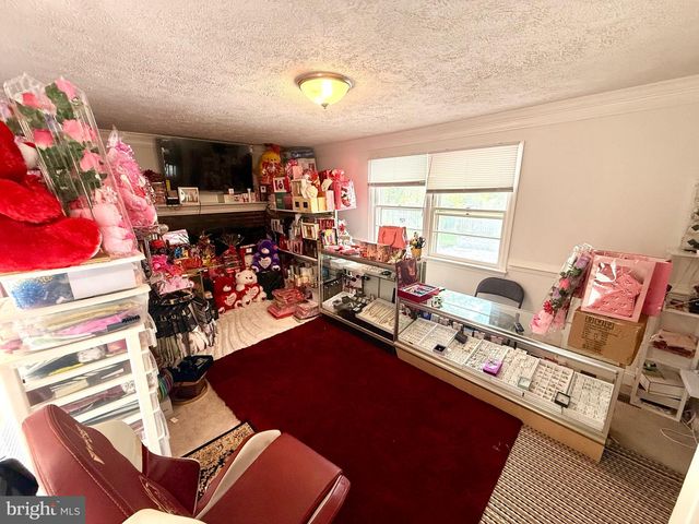 11713 BRADLEY FOREST RD, Manassas, VA 20112