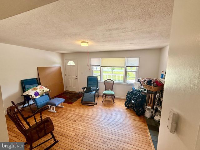 11713 BRADLEY FOREST RD, Manassas, VA 20112