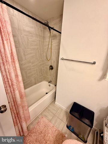 11713 BRADLEY FOREST RD, Manassas, VA 20112