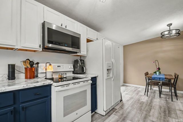 717 Whitehall Drive, South Bend, IN 46615