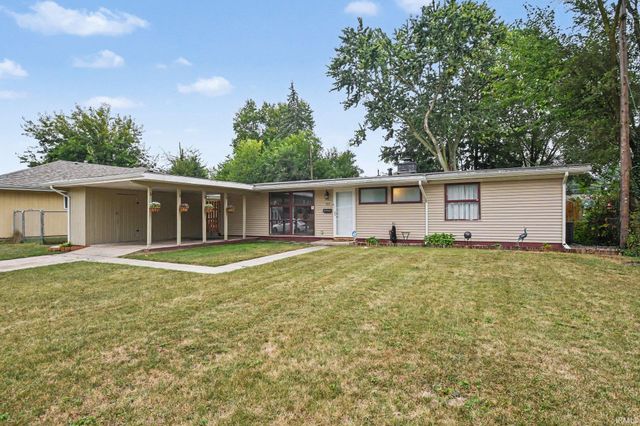 717 Whitehall Drive, South Bend, IN 46615