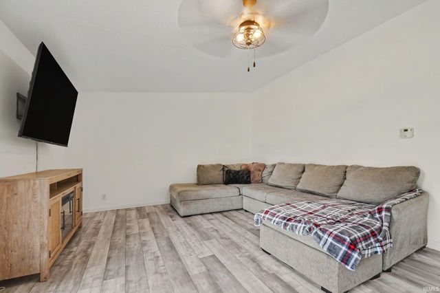 717 Whitehall Drive, South Bend, IN 46615