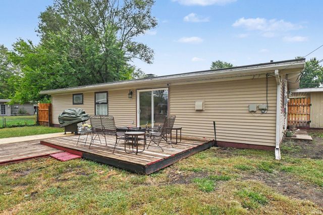 717 Whitehall Drive, South Bend, IN 46615