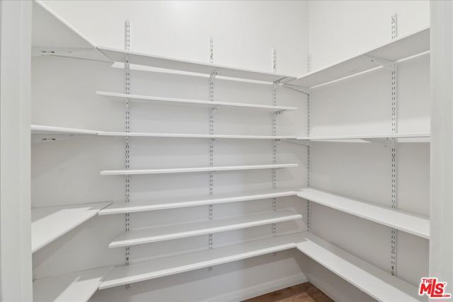 4238 Jasmine Avenue, Culver City, CA 90232