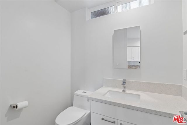 4238 Jasmine Avenue, Culver City, CA 90232