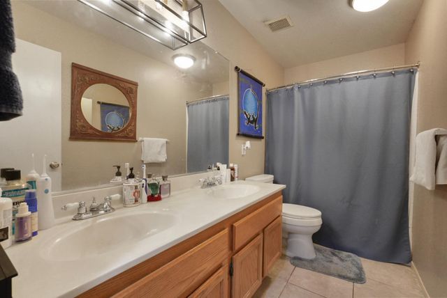 4216 Meadow Brook Ln, Salida, CA 95368