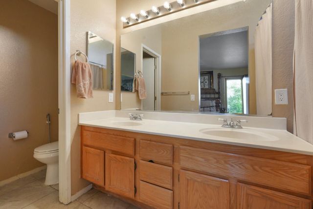 4216 Meadow Brook Ln, Salida, CA 95368