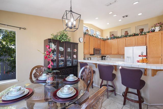 4216 Meadow Brook Ln, Salida, CA 95368