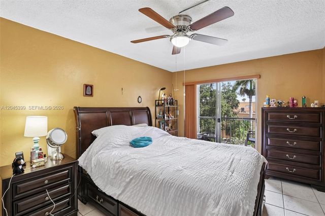 1300 W 53rd Street 25, Hialeah, FL 33012